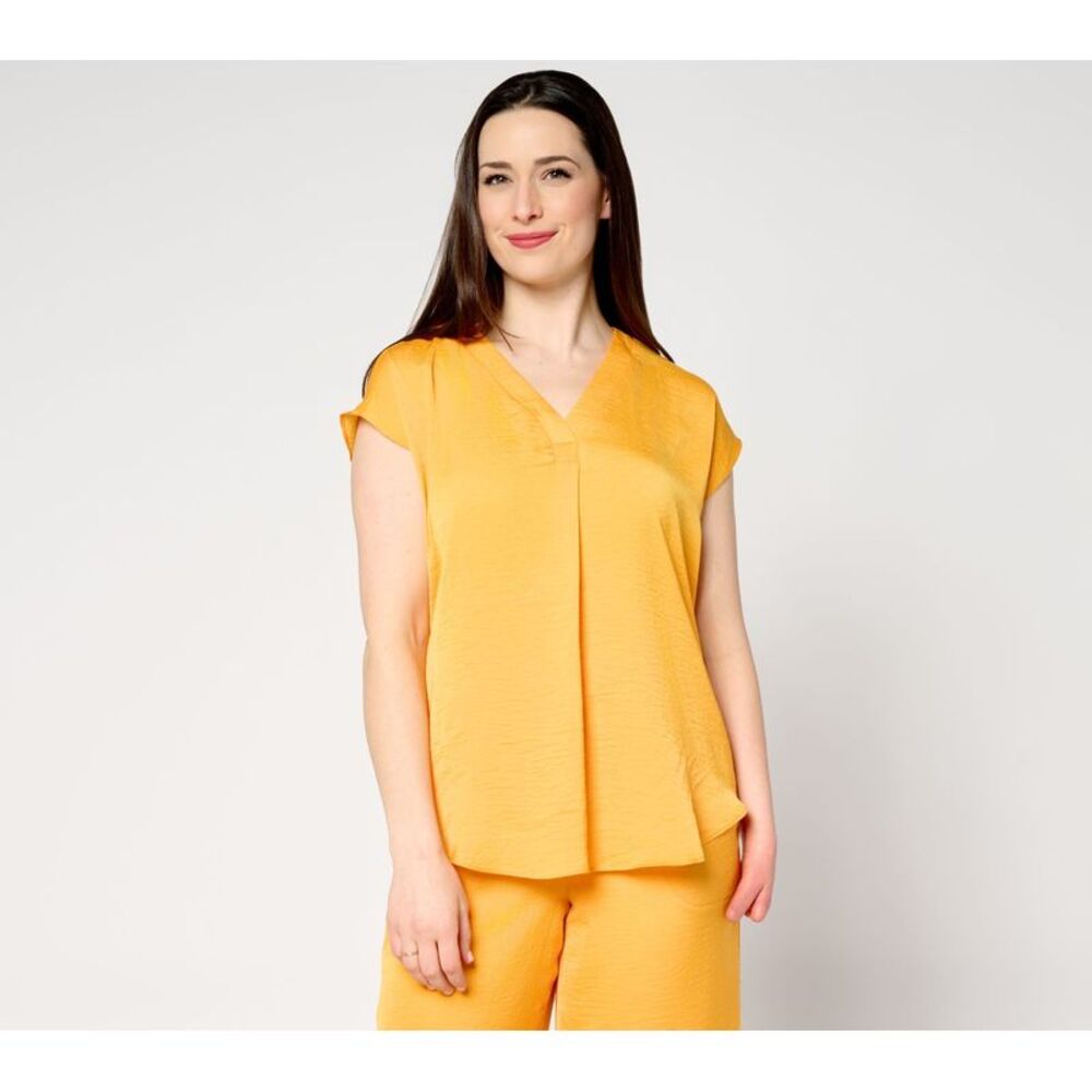 nicole by Nicole Miller Women's Top Sz M Hammered Charmeuse V-Neck Yellow